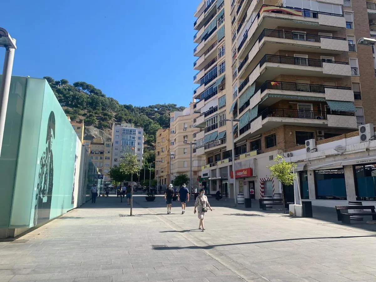 Homely Malaga Malagueta Junto Al Mar, Parking Privado Bajo Suplemento 0*,